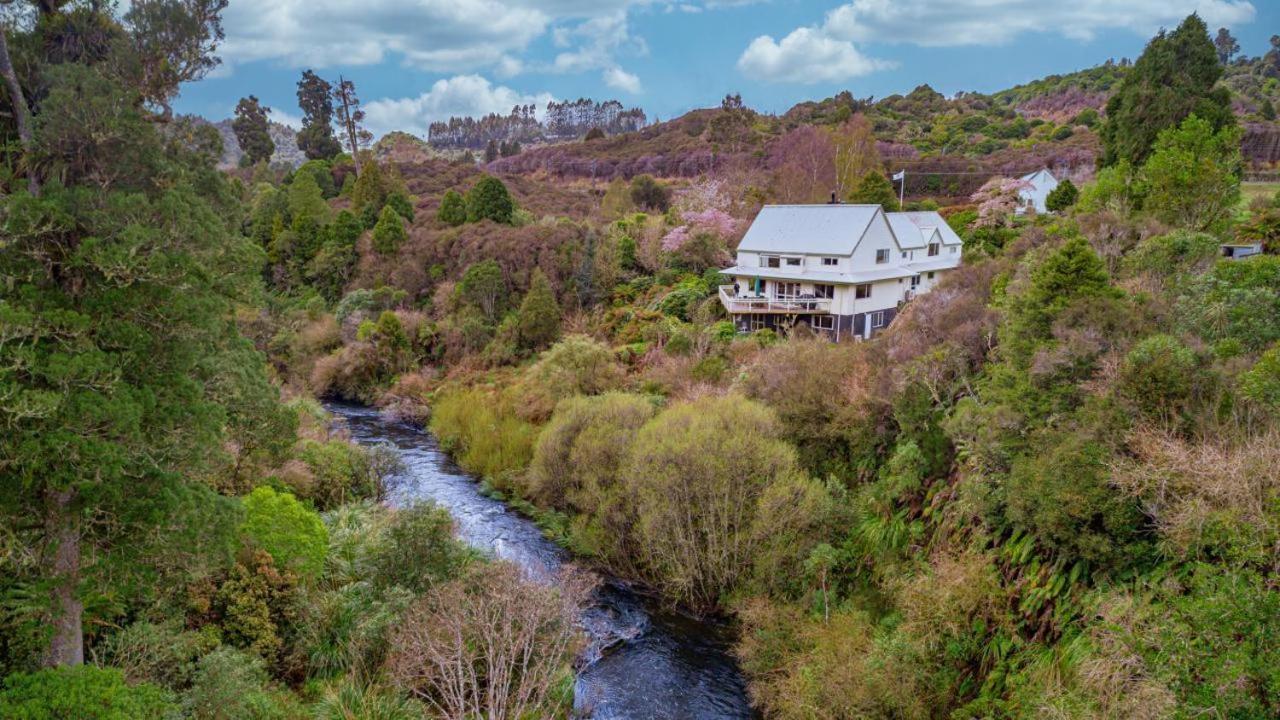 Spiral Gardens Country Park Retreat Apartment Raurimu Exterior foto